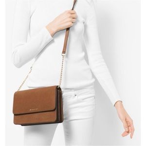 EUC Michael Kors Daniela Large Saffiano Leather Crossbody